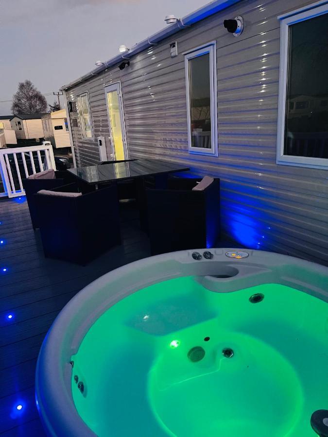 Hotel The Sunflower Luxury Caravan At Tattersall Lakes Tattershall Exterior foto